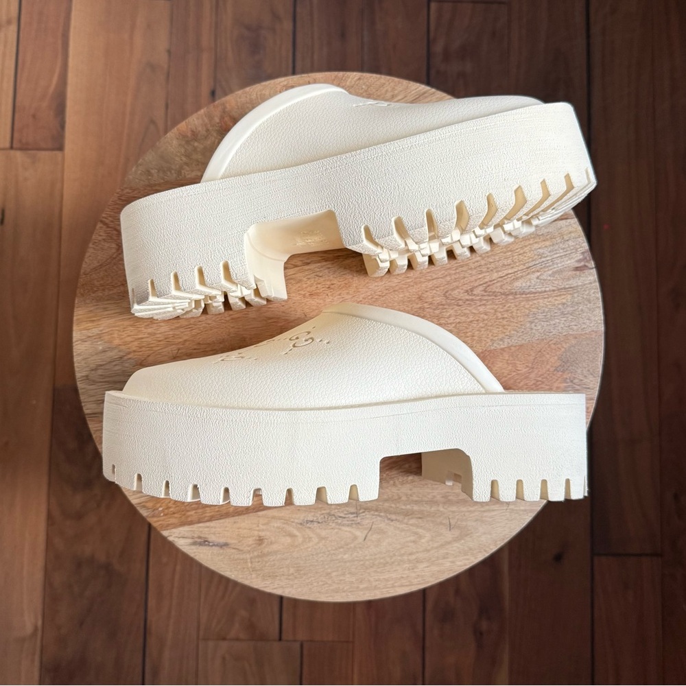 Gucci Rubber Monogram GG Go Through Platform Slide Clogs in Mystic White sz: 11 - Picture 6 of 14